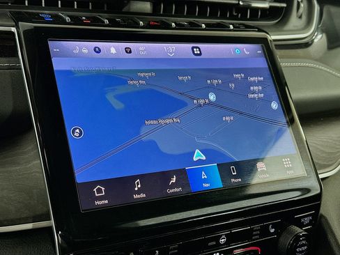 Used 2023 Jeep Grand Cherokee 4WD 4xe image 22