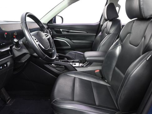 Used 2025 Kia Telluride S AWD/4WD image 13