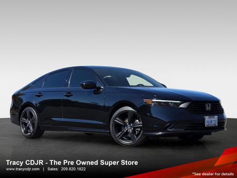 Used 2025 Honda Accord Sport image 1