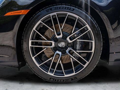 Used 2026 Porsche 911 Carrera RWD image 31