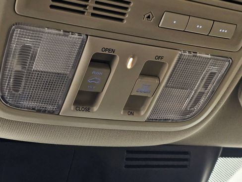 Used 2020 Honda CR-V EX-L image 17