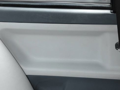 Used 1995 BMW M3 Coupe image 95