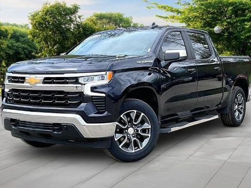 Used 2023 Chevrolet Silverado 1500 LT w/ Protection Package AWD/4WD image 11