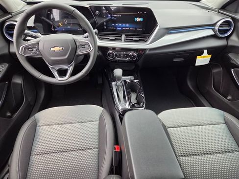 New 2026 Chevrolet Trax LT w/ Driver Confidence Package image 19