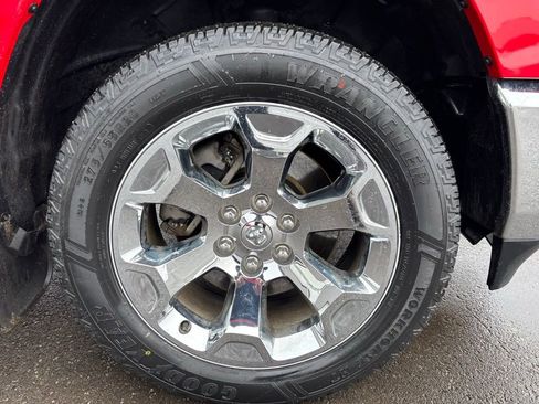 Used 2019 RAM 1500 Big Horn image 9