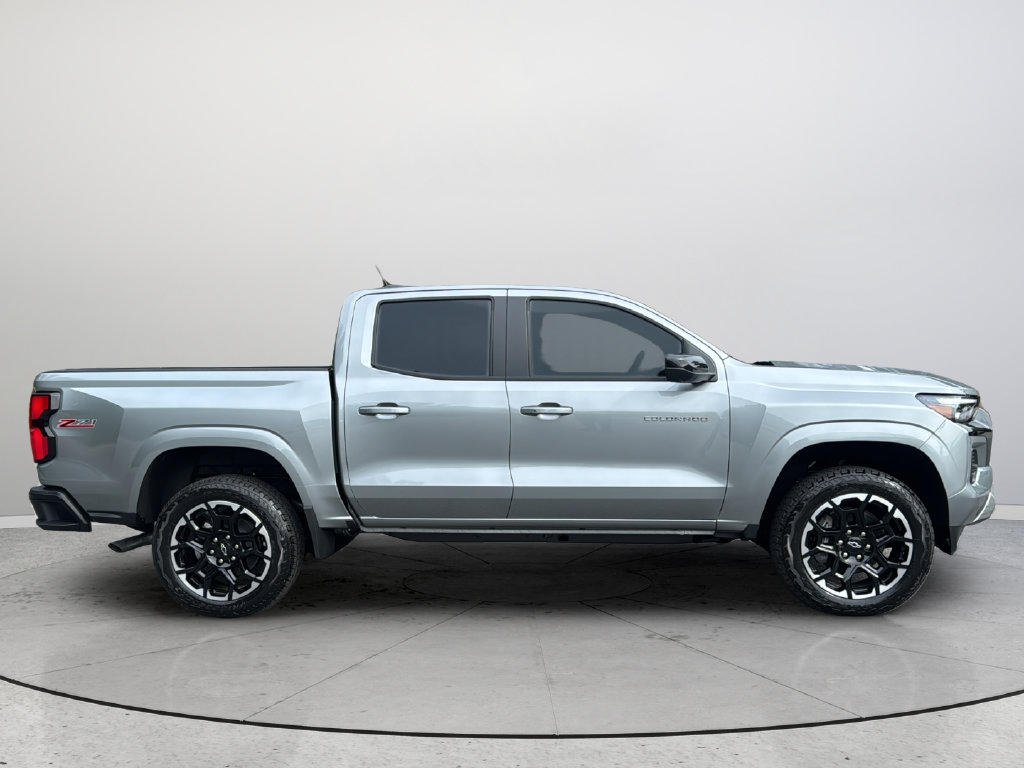 New 2026 Chevrolet Colorado Z71 w/ Technology Package AWD/4WD image 4