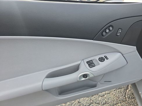 Used 2005 Chevrolet Corvette Convertible w/ Preferred Equipment Group image 5