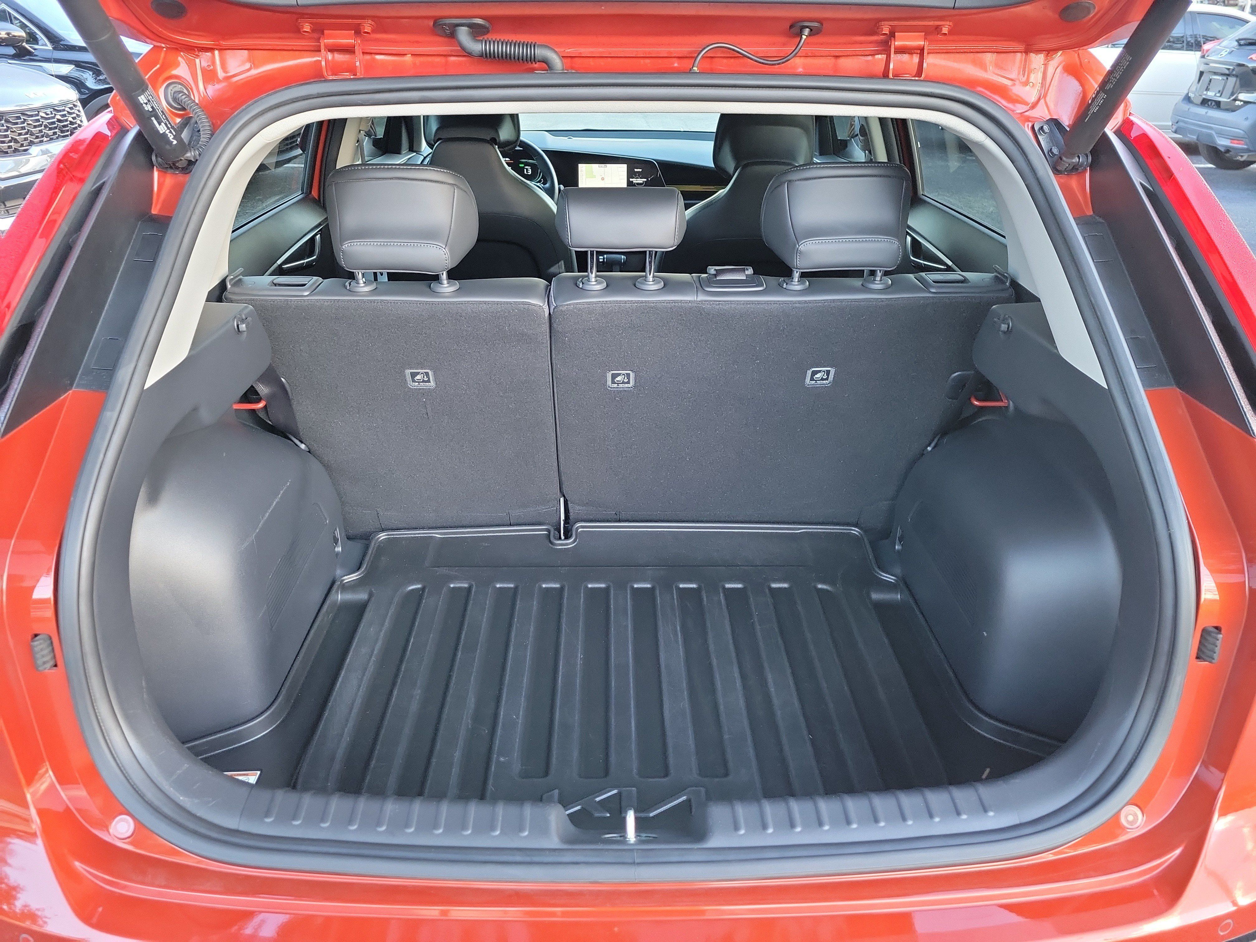 Certified 2023 Kia Niro FWD image 14