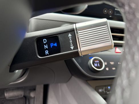 Used 2025 Hyundai Sonata Limited image 31