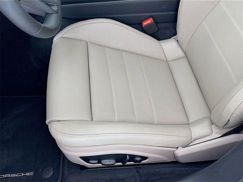 New 2026 Porsche Panamera image 13