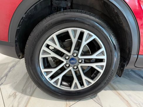 Used 2020 Ford Escape SEL image 32