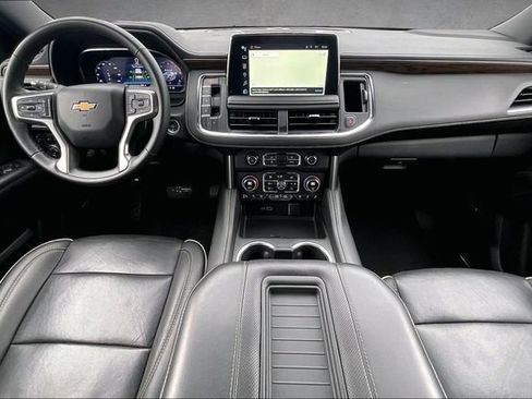 Used 2024 Chevrolet Suburban Premier AWD/4WD image 14