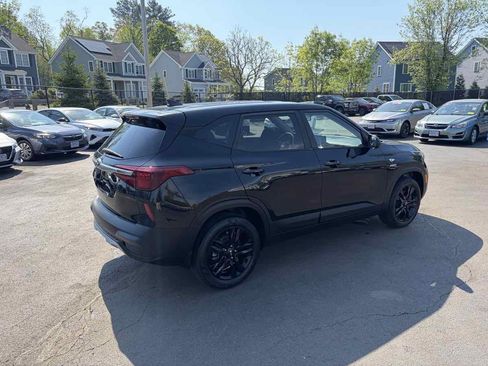Used 2021 Kia Seltos LX AWD/4WD image 7