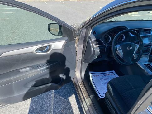 Used 2015 Nissan Sentra SV image 10