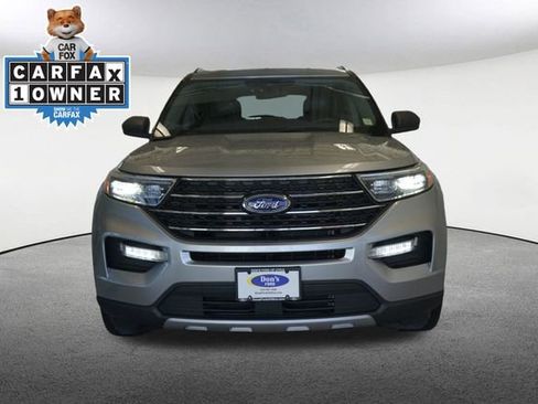 Used 2023 Ford Explorer XLT w/ Equipment Group 202A AWD/4WD image 17