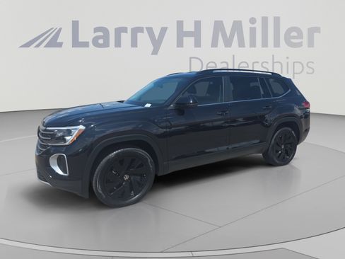 Used 2026 Volkswagen Atlas SE w/ Black Wheel Package AWD/4WD image 1