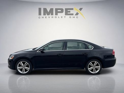 Used 2014 Volkswagen Passat 1.8T SE FWD image 2