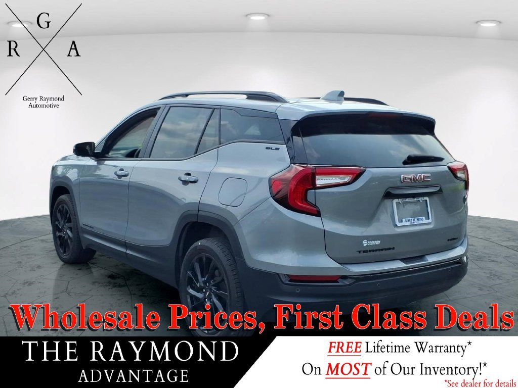 Used 2023 GMC Terrain SLE w/ Elevation Edition AWD/4WD image 7