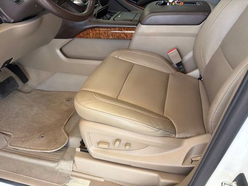 Used 2020 Chevrolet Tahoe Premier AWD/4WD image 8