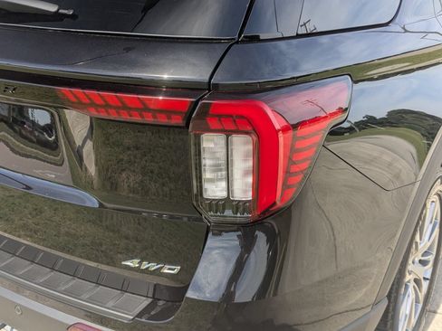 New 2026 Ford Explorer Platinum AWD/4WD image 35
