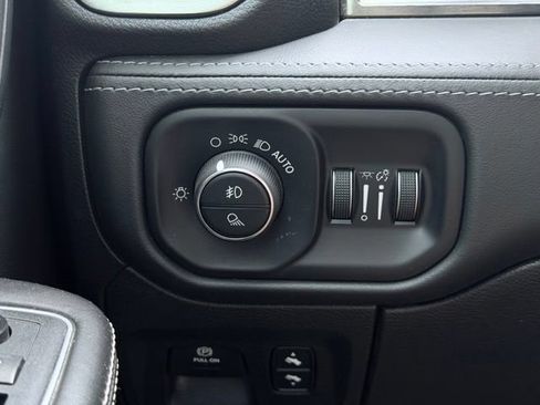 Used 2020 RAM 1500 Limited AWD/4WD image 35