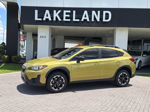 Certified 2023 Subaru Crosstrek 2.0i AWD/4WD image 2