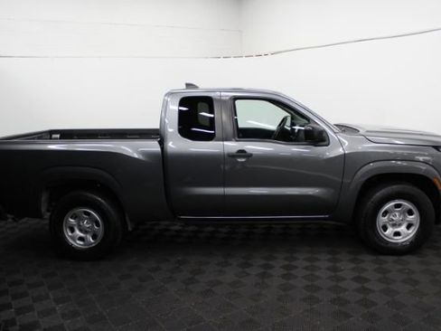 Used 2022 Nissan Frontier S image 5
