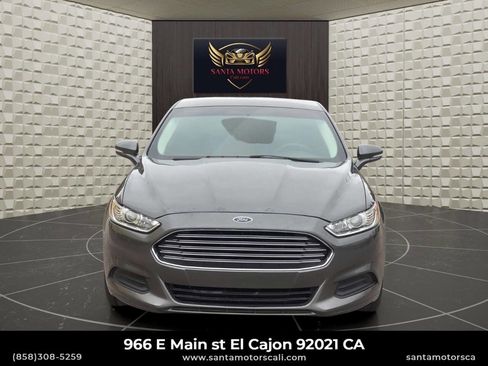 Used 2015 Ford Fusion SE image 3