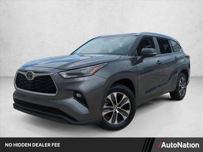 Used 2023 Toyota Highlander XLE
