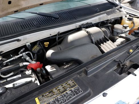 Used 2014 Ford E-350 and Econoline 350 XLT image 43