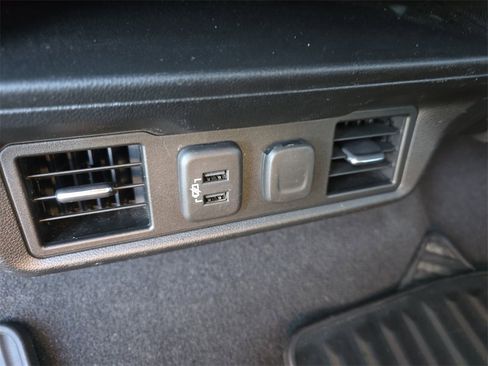 Used 2020 GMC Sierra 1500 SLE w/ SLE Value Package image 12