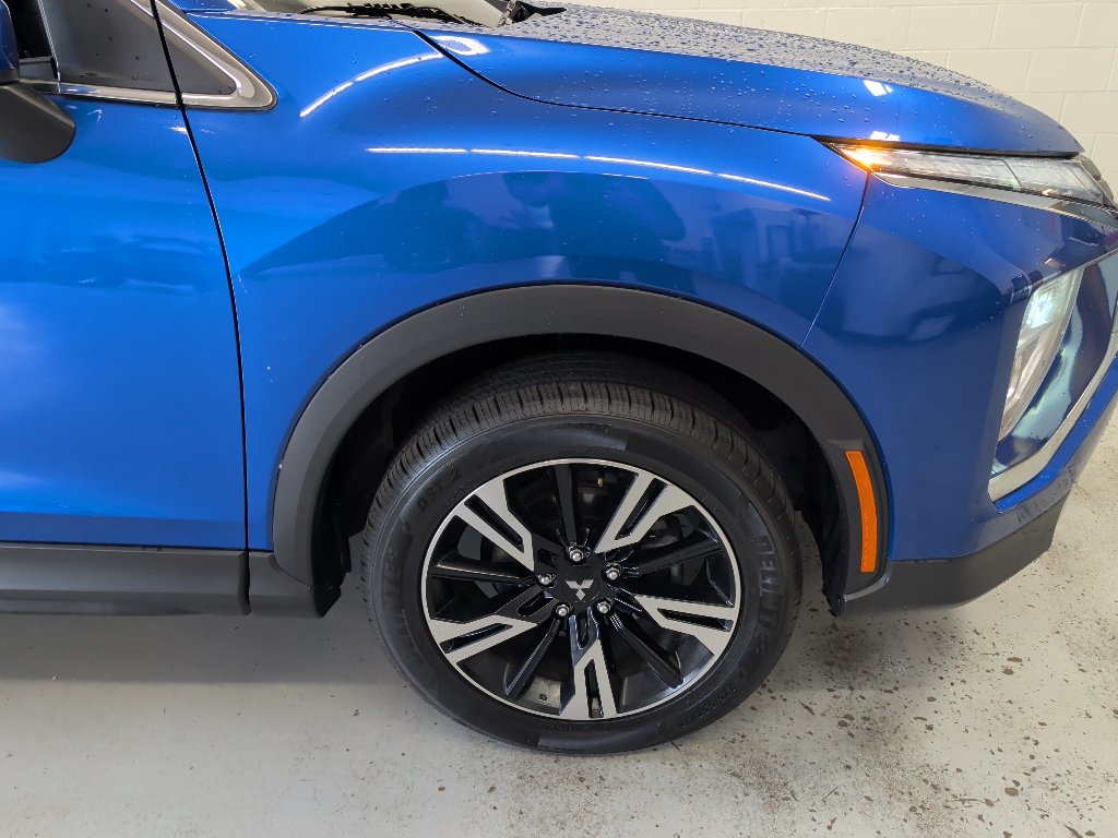 Used 2024 Mitsubishi Eclipse Cross SE AWD/4WD image 3