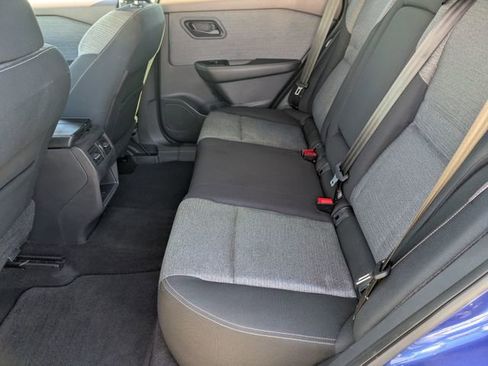 Used 2021 Nissan Rogue S image 27