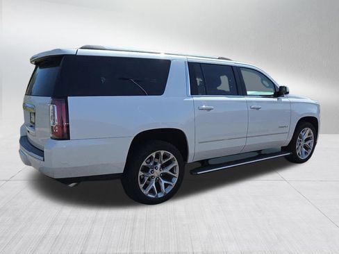 Used 2017 GMC Yukon XL Denali w/ Open Road Package AWD/4WD image 3