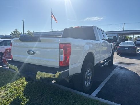 Used 2017 Ford F250 Lariat image 6