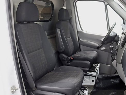 Used 2014 Mercedes-Benz Sprinter 144 Cargo image 18