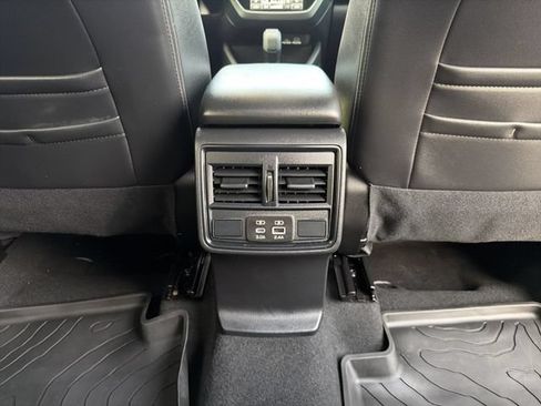 Certified 2025 Subaru Forester Premium AWD/4WD image 20