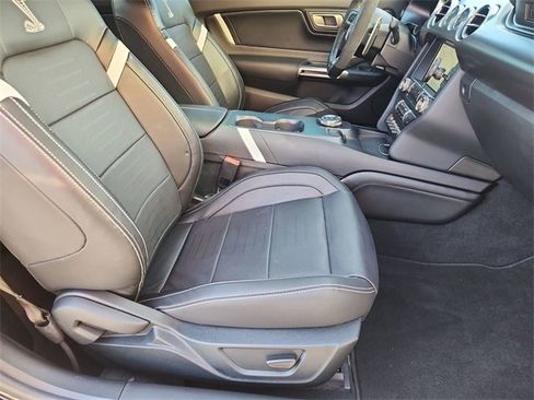 Used 2022 Ford Mustang Shelby GT500 w/ Technology Package image 26