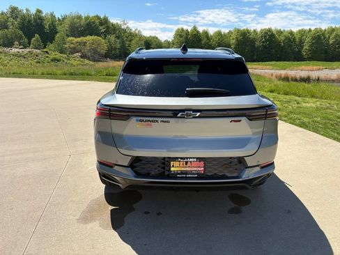New 2025 Chevrolet Equinox EV RS AWD/4WD image 8