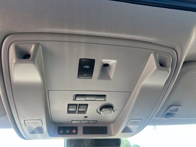 Used 2020 Cadillac Escalade Luxury AWD/4WD image 14