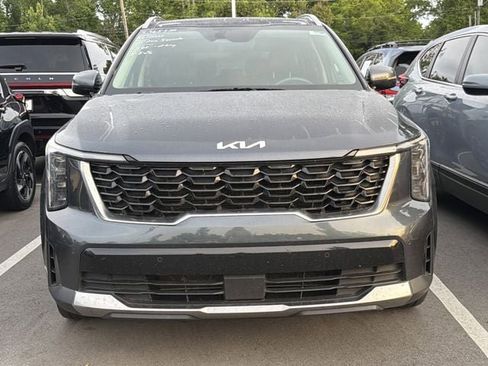 Used 2025 Kia Sorento S w/ Panoramic Sunroof Package AWD/4WD image 2