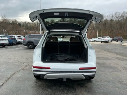 Used 2025 Audi Q7 3.0T Prestige w/ Prestige Package AWD/4WD image 19