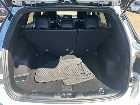 Used 2025 Jeep Compass Trailhawk w/ Trailer Tow Group image 30