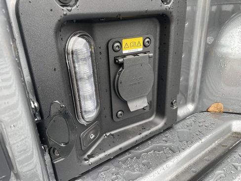 New 2025 Ford Maverick XLT w/ XLT Luxury Package image 25