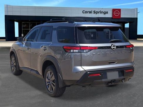 New 2026 Nissan Pathfinder SV w/ SV Premium Package FWD image 3