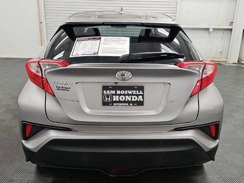 Used 2018 Toyota C-HR XLE FWD image 8