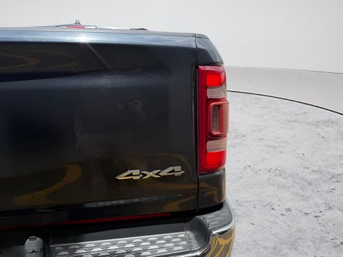 Used 2019 RAM 1500 Limited AWD/4WD image 62