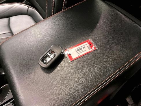 Used 2024 Honda Pilot TrailSport image 32