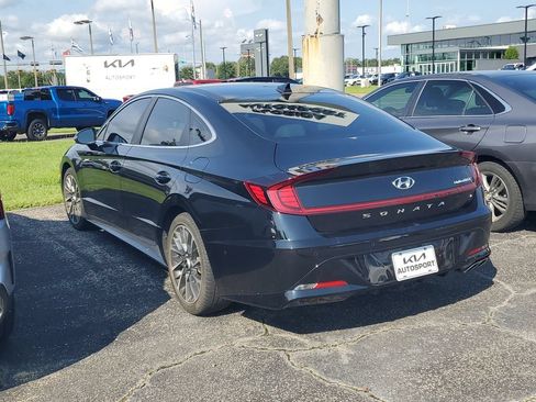 Used 2022 Hyundai Sonata Limited w/ Cargo Package FWD image 3
