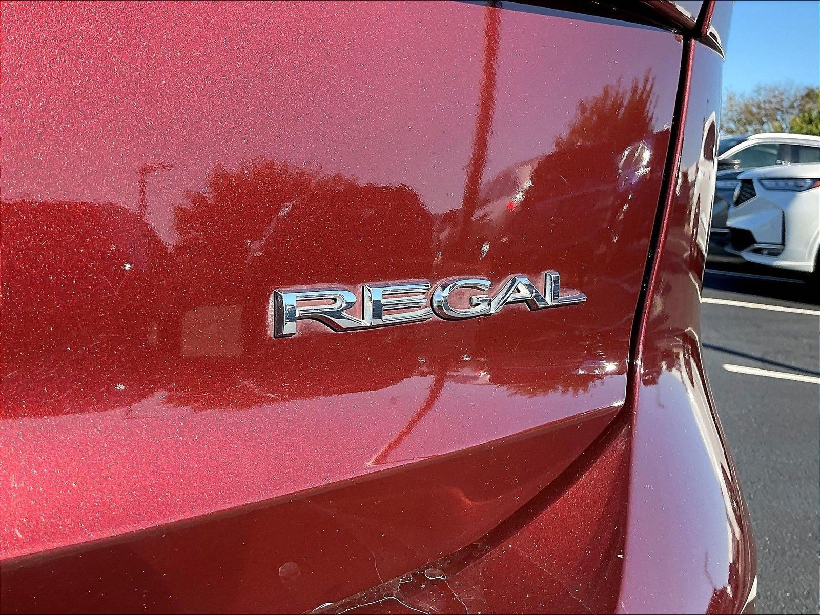 Used 2018 Buick Regal Preferred w/ Sights and Sounds Package AWD/4WD image 24